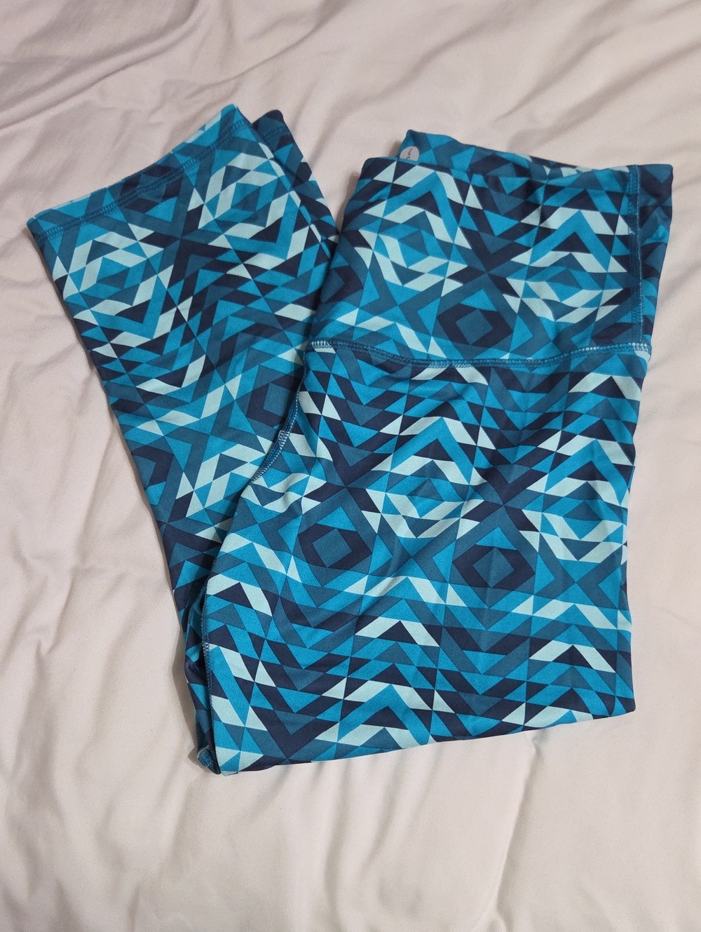 Old Navy Active Women's Blue Geometric Cropped Leggings